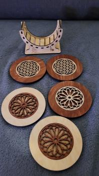 Preview: 5 Untersetzer für Tassen & Gläser inkl. Ständer